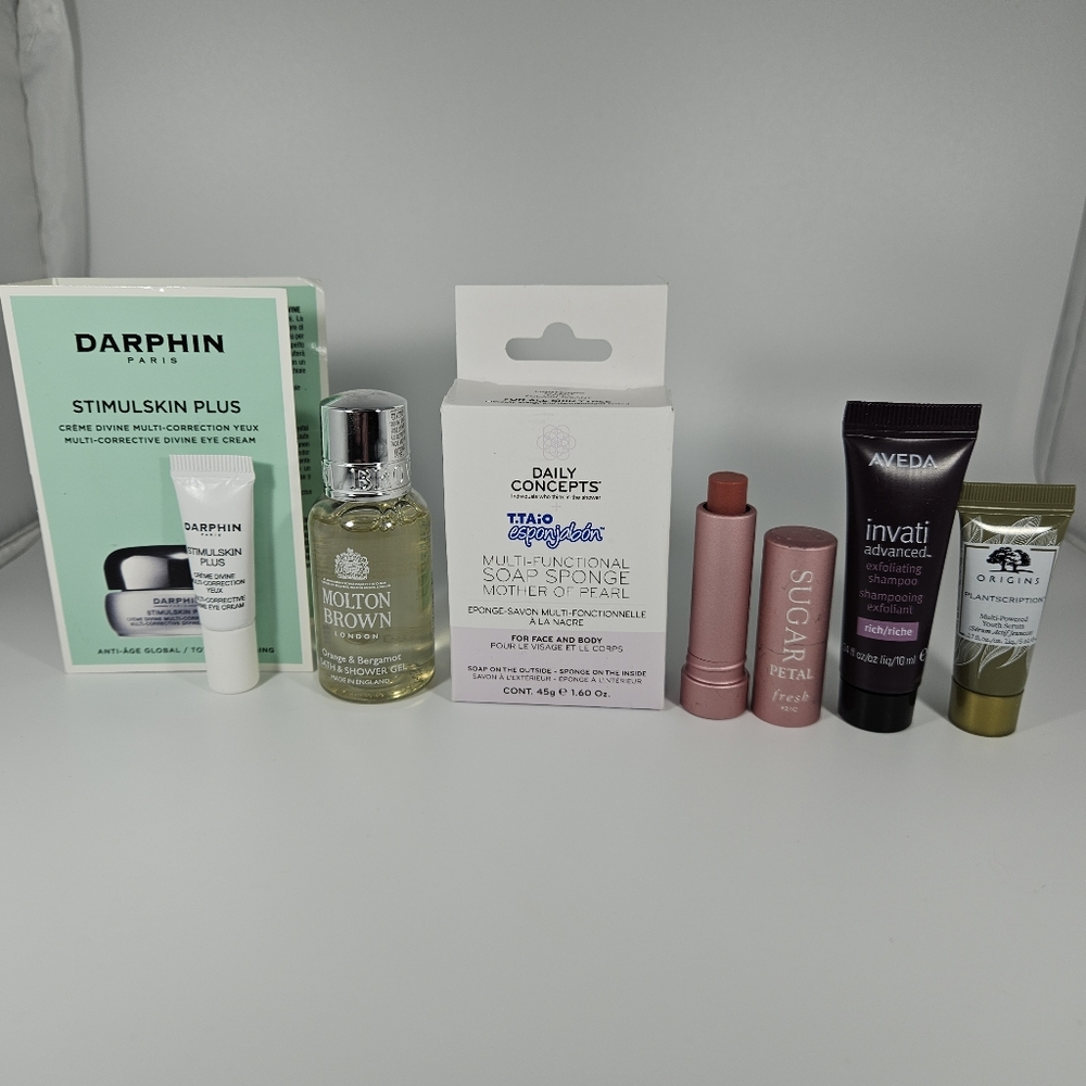 Beauty Lot (6 DELUXE SAMPLE-SIZES + 1 MYSTERY FREE FULL-SIZE)